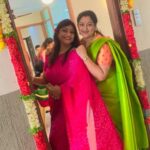 Rekha Krishnappa Instagram - Casually clicked @reenierahul @roopabhattacharjee @vasantha_kumarv qe Bangalore, India