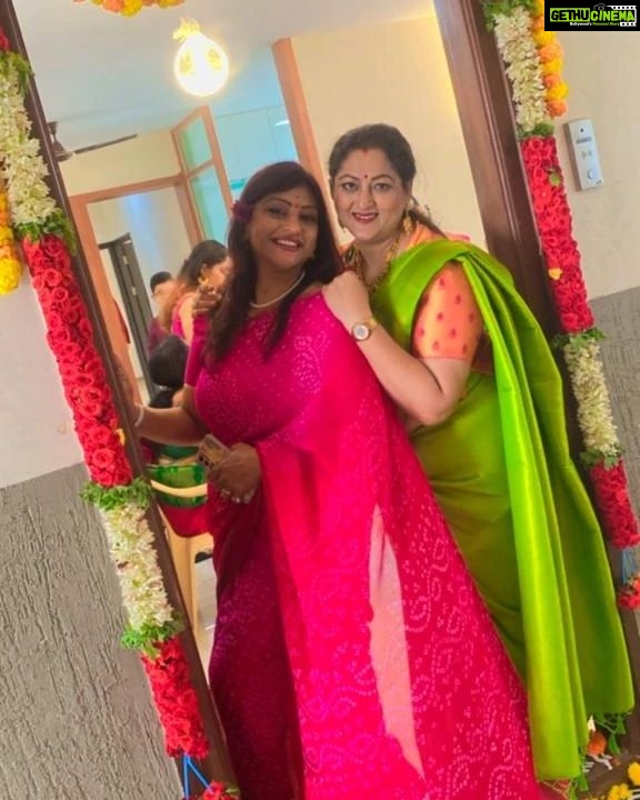 Rekha Krishnappa Instagram - Casually clicked @reenierahul @roopabhattacharjee @vasantha_kumarv qe Bangalore, India