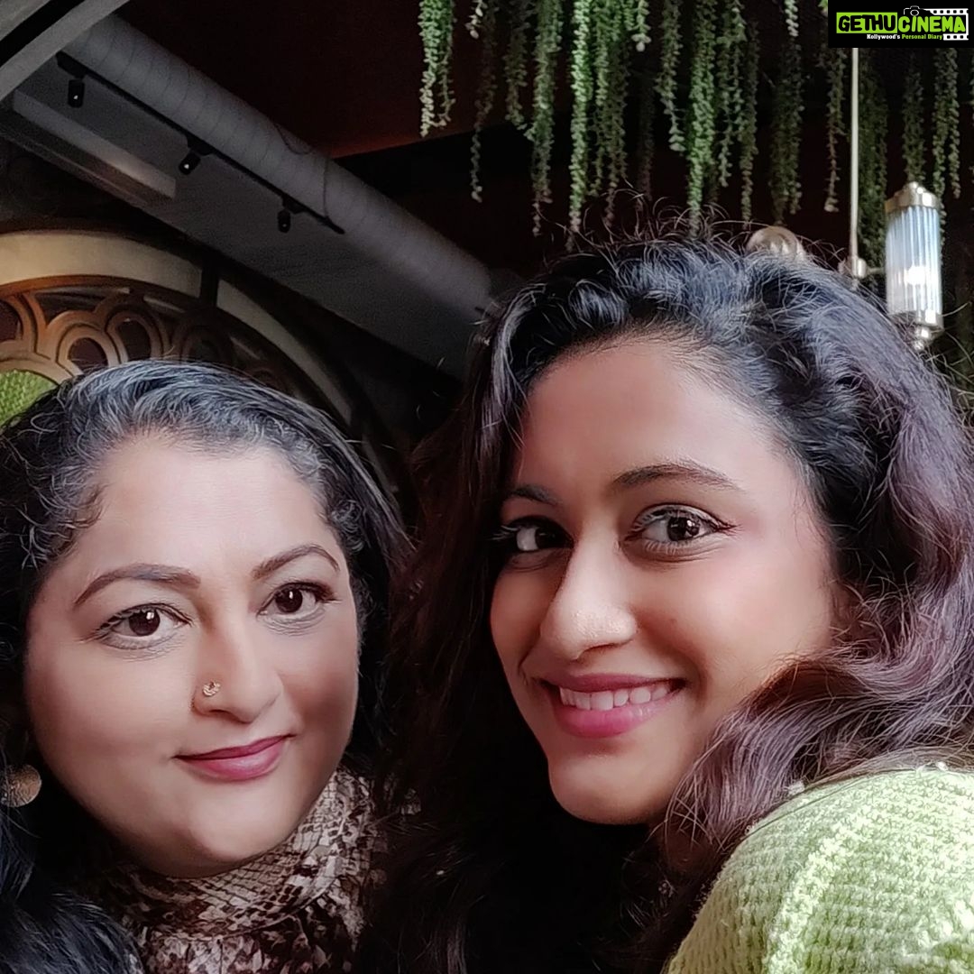 Rekha Krishnappa Instagram - Had awesome fun for two days with continued bloodline š My crazy cousins and families @roopabhattacharjee @brundasagar @reenierahul @raghav_krish @ramyanarayan24 @rakesheregodu @laharijayamurthy @preethimanjappa Thanks for hosting us @gariresortsbidadi The Gari Resorts