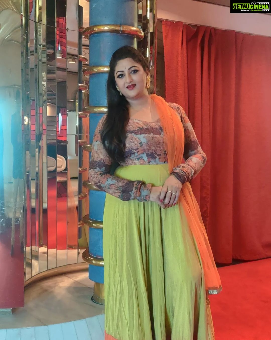 Rekha Krishnappa Instagram - mr and Mrs chinnathirai Memories dump.... ❤️ One year up already .... @cordeliacruises #funtrips #fundestinations #familytrips #happiness #familyfun #cruise #cruisetrip #photoshoots Chennai, India
