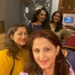 Rekha Krishnappa Instagram - Meeting friends and shopping is always fun... Thanks for the house tour @mohangowda_dk @mohanconcepts Thanks @arunaiyer82 for your hospitality ❤️ With @reenierahul it's always fun to be... @roopabhattacharjee is the organiser , the perfect one... ,🤟🏻 @aaryanaadithya how can I miss my sweetheart.. son 😘😘😘 #friendship #friendahipgoals #friends #friendzone #family #familygoals #familytime #funtrips Valkannadi
