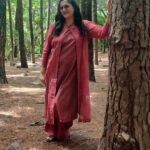 Rekha Krishnappa Instagram - It was a beautiful place to click some good pictures.... Love with the nature ... ❤️ #naturelovers #placestovisit #tirupatidiaries #happiness #familytrips Srivari Padalu