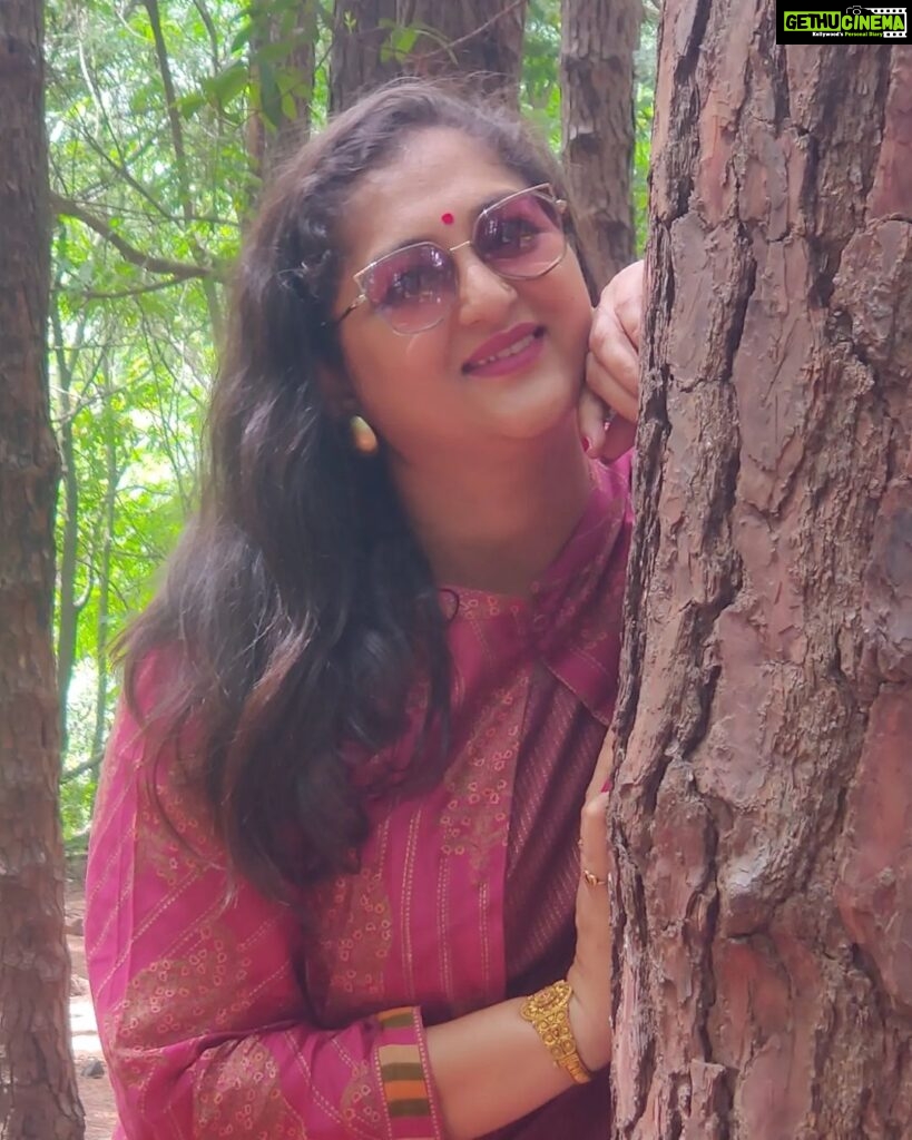 Rekha Krishnappa Instagram - It was a beautiful place to click some good pictures.... Love with the nature ... ❤ #naturelovers #placestovisit #tirupatidiaries #happiness #familytrips Srivari Padalu