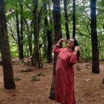 Rekha Krishnappa Instagram - It was a beautiful place to click some good pictures.... Love with the nature ... ❤️ #naturelovers #placestovisit #tirupatidiaries #happiness #familytrips Srivari Padalu