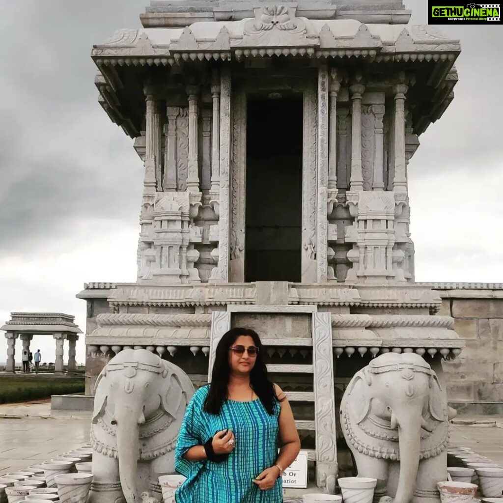 Rekha Krishnappa Instagram - Weekend well spent ❤️❤️ #holidays #holidayspirit #holidaydestination #holiday #weekendtrips #weekendvibes #weekenddestination #happiness #weekendtrips Mysore Royal city