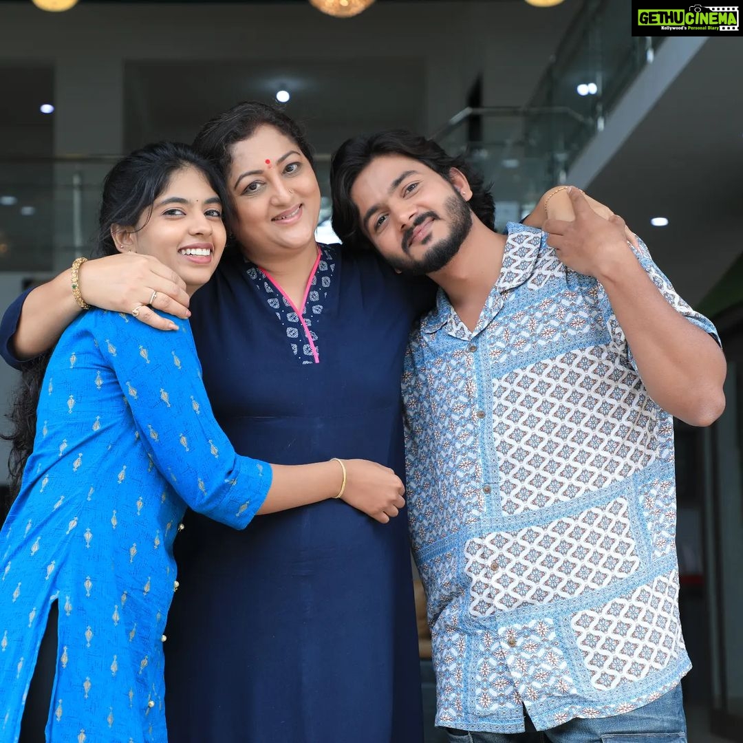 Rekha Krishnappa Instagram - With mummy 😍 Bangalore, India