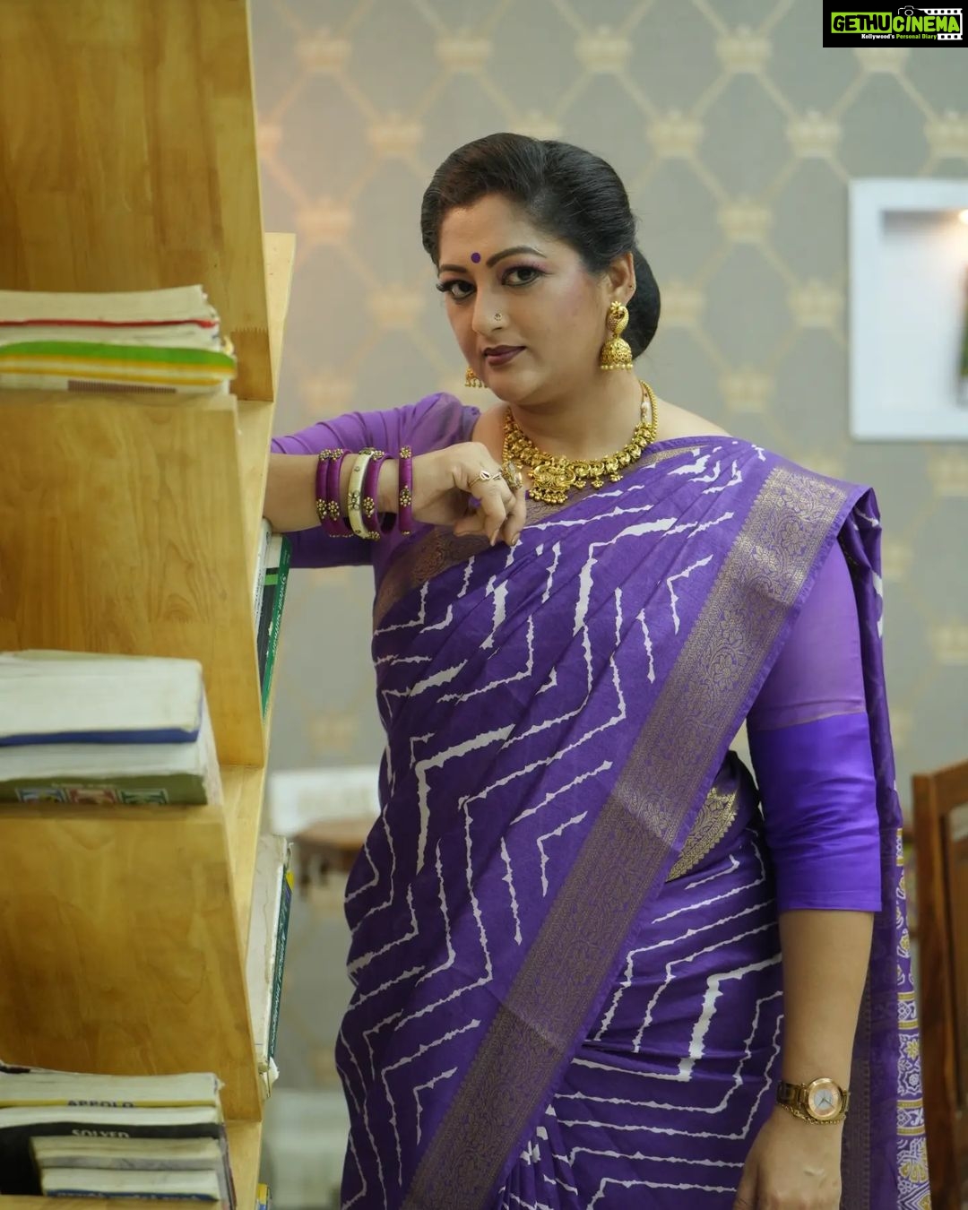 Rekha Krishnappa Instagram - Mainly the colour and the fine lines, I am talking about the saree and it's perfection ... The material is superb.... Looks so elegant... Go for it from @saishrithestyleinyou It's trending now ... Thank you for this beautiful saree.. @saishrithestyleinyou Thank you for such beautiful pics @sj_miracle__ #trending #sareelove #sareefun #ethinicwear #ethinicfashion #fashionsarees #shootingspot Chennai, India