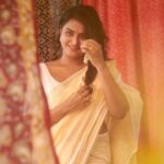 Remya Nambeesan Instagram - @plan.b.actions @jo_makeup_artist @arjun_vasudevs @_anaaaaan_ @byhand.in @roukabysreejithjeevan #reelsinstagram #reelitfeelit #reelitfeelit❤️❤️ #reels
