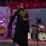 Remya Nambeesan Instagram - All about last night at Bangalore #ramyanambessanencore #ramyanambessanencorelive Amazing night with an even more amazing crowd. Loved the energy My team @arunalat @bhagyaraj_musicboy_ @adarshlatheeshdrummer Styling @stylestoriesbypriyanka Costume @annclothingindia MUA cocomiiu #bangalore #stageshow Bangalore, India