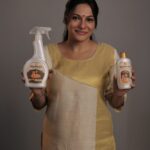 Rethika Srinivas Instagram – Cleaning your sacred puja vessels can be really tough. After all brass and copper are just plain difficult to clean. That’s why I use the new Vim Shudhham! It’s a new cleaning product, especially for brass and copper! It’s powered by tamarind and contains a sandalwood fragrance, ensuring that all your vessels smell really nice! Plus, you get to pick between a spray and a gel variant! 
Get the #PerfectShineWithShudhham today! #VimShudhham Check it out!
#Ad #PerfectShineWithShudhham #VimShudhham #Vim #Brass #Copper #Festivals #FestiveSeasons #Cleaning