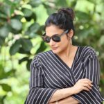 Rethika Srinivas Instagram – Over the years I have learned that what is important in a dress is the woman who’s wearing it.

#rethikasrinivas #rethika #fashionstyle #black #style #positivevibes #moodygrams #gown #hairstyles #poses