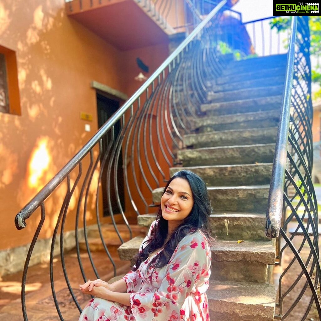 Rethika Srinivas Instagram - Have a breezy Sunday !! PC: Rahul Creatives : shilpa #rethika #rethikasrinivas #rethikasjustmyway #new #photoshoot #loveyourself #metime #live #smile #positive #positivevibes #sparsaresorts