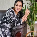 Rethika Srinivas Instagram - Candid snaps !! #candidphotography #black #style #casual #home#