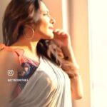 Rethika Srinivas Instagram - Be there for others but never leave yourself behind !! #trendingreels #trendingsongs #photoshoot #instareels #rethikasrinivas #rethika #rethikasjustmyway #saree #sareelove