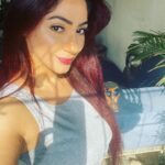 Reyhna Malhotra Instagram - Magic💫💫💫💫💫🌈 I can be ur light but mister let me tell you I am the troublemaker ❤️👻😝🦋🌈❤️ #selfie #actor #inbetween #auditions