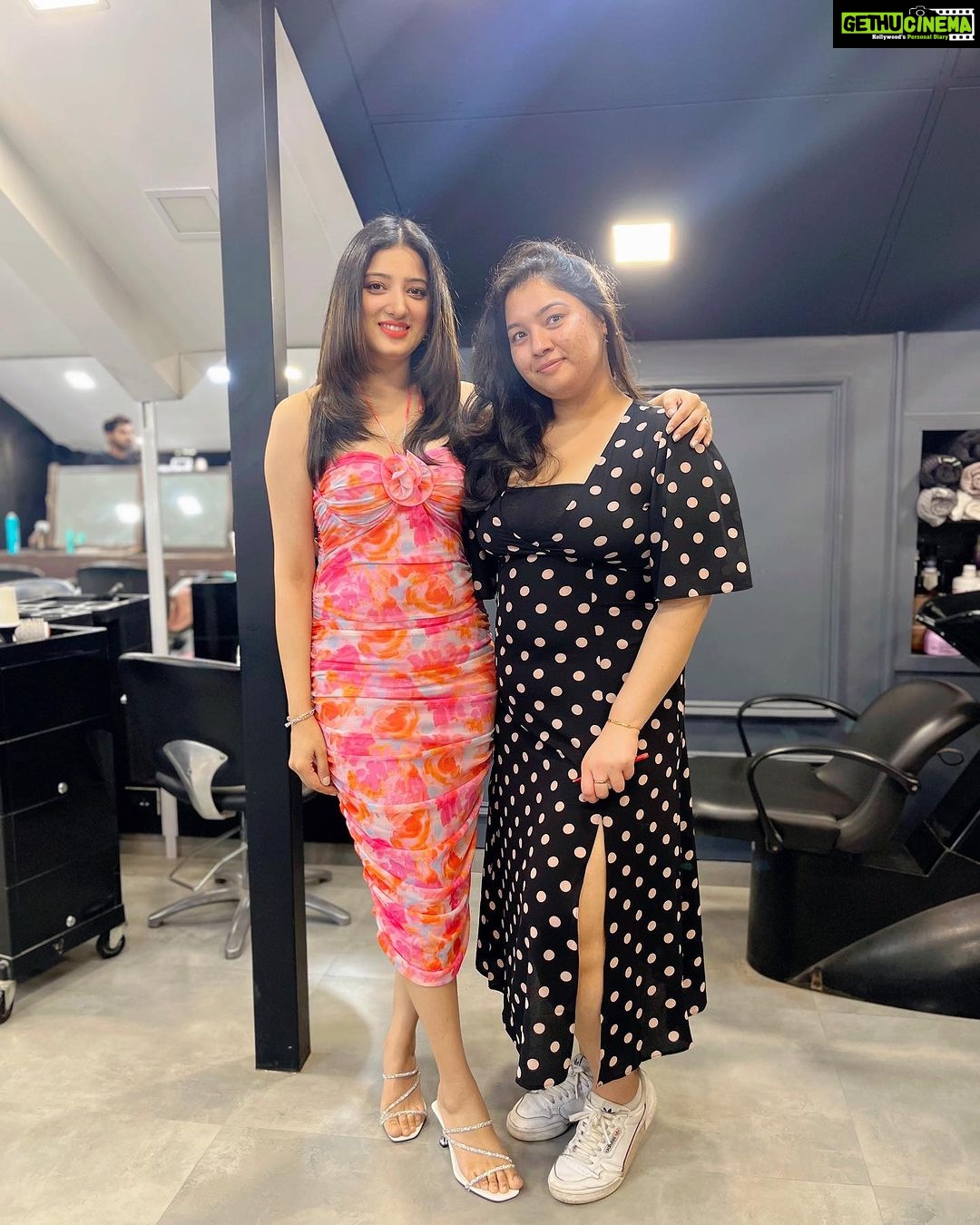 Richa Panai Instagram - Happy 25th my baby!πFrom the little 6 day old baby I held in my arms to now.. you have grown into this beautiful, intelligent and sensitive girl that I am super proud of.. stay happy and blessed always!ππ @tapasya07 #happybirthday