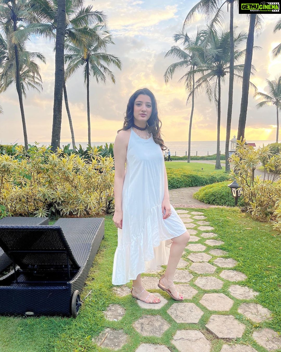 Richa Panai Instagram - Easy breezy day!🪽 Goa, India