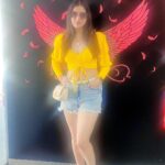 Richa Panai Instagram - Happy weekend guys!🌻🪽 Bugis Street, Singapore