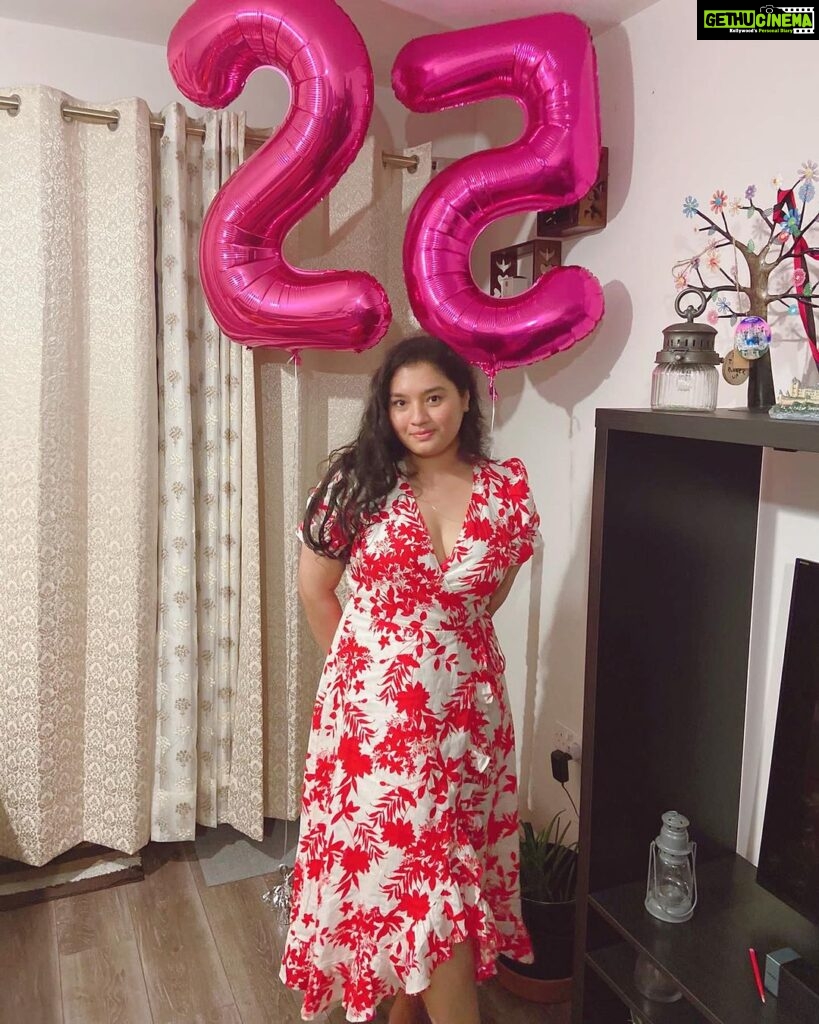 Richa Panai Instagram - Happy 25th my baby!💕From the little 6 day old baby I held in my arms to now.. you have grown into this beautiful, intelligent and sensitive girl that I am super proud of.. stay happy and blessed always!💕😘 @tapasya07 #happybirthday