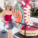 Richa Panai Instagram - Wish everyday is as colorful as this!🌺👒