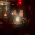 Richa Panai Instagram - Royal and retro dinner vibes @casaciprianinyc 🖤🌸 #nyc #newyorknewyork #statueofliberty #casaciprianinyc #casacipriani Casa Cipriani