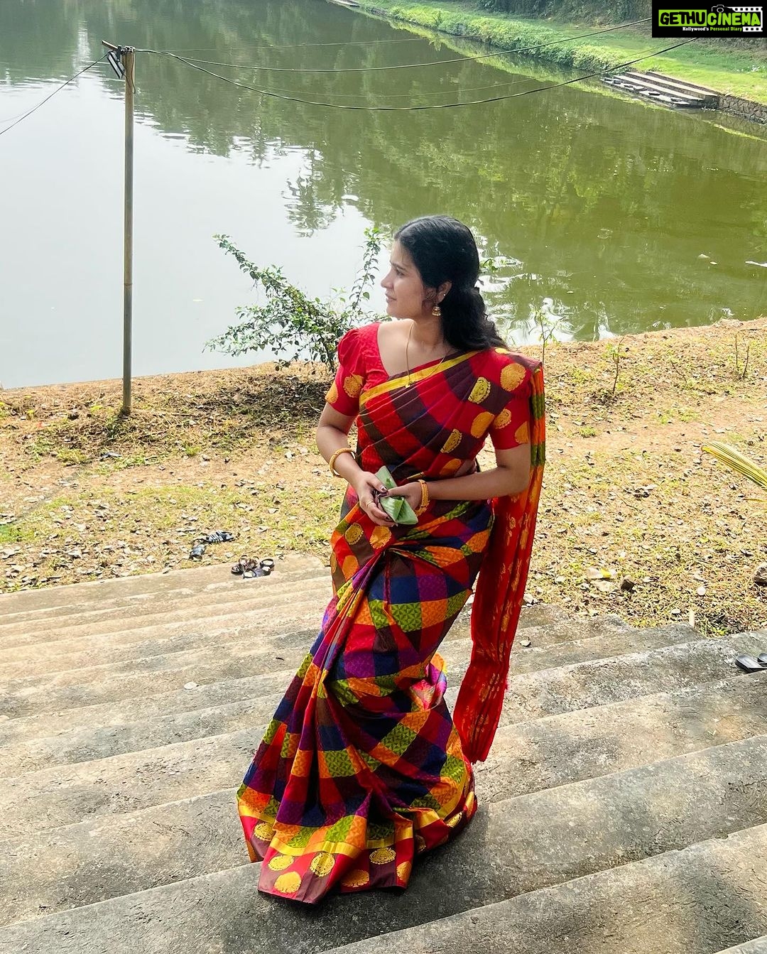 Rithika Tamil Selvi Instagram - Good morning with good vibes πβΊοΈππ» . . . . . . #rithika #tamil_rithika #rithikatamilselvi #rithikavijaytv #goodvibes #morningvibes