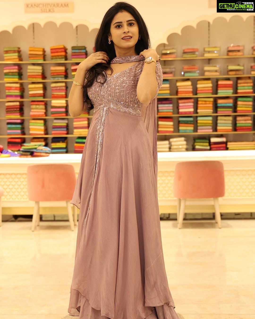 Rithika Tamil Selvi Instagram - A beautiful smile without any reason is the smile of existence., keep smiling ☺️ Have a great day !! 🌸 #tamil_rithika #rithikatamilselvi #vijaystars #vijaytelevision #tamilactress #rithika #trendingoninstagram #modeling #modelphotography #adshoot #modelshoot