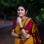 Rithika Tamil Selvi Instagram - Smiles are free but they are worth a lot 😊keep ur smile on ✌️ Hairdo & saree styling : @__beauty__squad__ Jewellery: @made_for_hers Photography : @ashokarsh . . . . . . #rithika #tamil_rithika #rithikatamilselvi #sareelove #traditionaljewellery #traditionalsaree #photography #tamilnadutourism #tamilnadutradition #navaratri #navaratrifest #southindianbride #trending