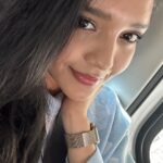 Ritika Singh Instagram - CapeTown light making me shine the brightest 🌞💫 #bestmakeupdays #sunkissed #supershy Capetown, South Africa