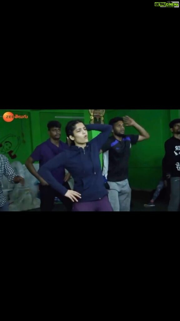 Ritika Singh Instagram - #Repost from 2018 This was the last song in my set of 4 songs and I used to have no energy left to give by the end of this routine, but this song is so fire, no one can resist dancing all out to this track 😍🔥 #onthisday #throwback