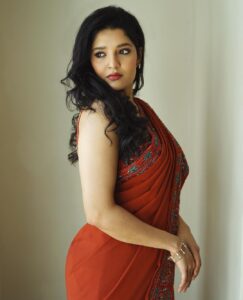 Ritika Singh Instagram - Late post coz I forgot :p

Outfit @archana.karthick 
Styling @prya_ravii 
Makeup @makeupwithshruthi 
Hair @hair_by_aiswaryaraj 
Shot by @dxgphotographer