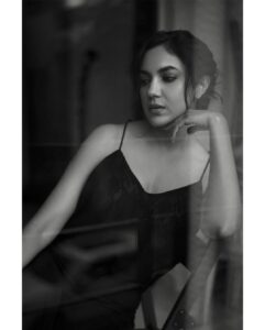 Ritu Varma Instagram - Captivated by the symphony of my thoughts..

📷 @pranav.foto