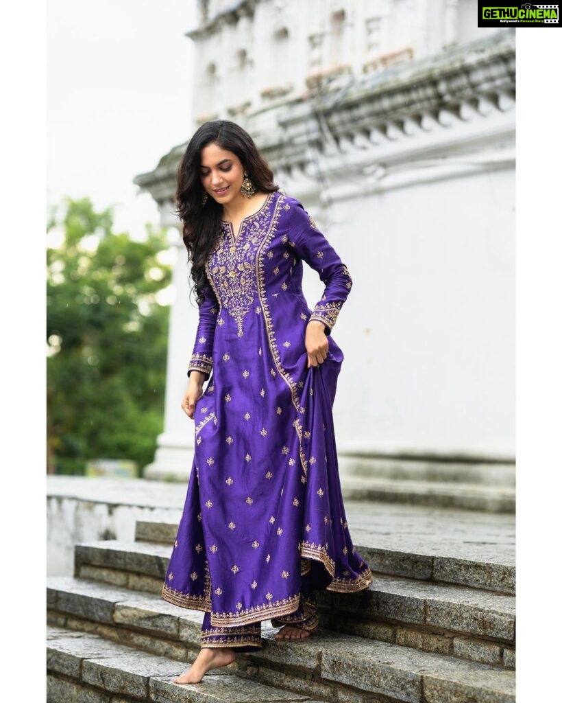 Ritu Varma Instagram - Purple haze 💜 Photography @the_pixel_farmer Styling @ravali_chinthapatla Outfit @jigarmaliofficial Earrings @gowrisjewellery MUA @makeupartist_arti Hair @durgarao_kvv