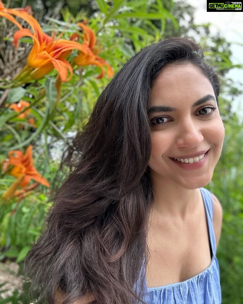 Actress Ritu Varma HD Instagram Photos and Wallpapers August 2023 ...