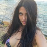 Riya Sen Instagram - Focus on achieving good skin and hair and you really won’t need makeup 💄 Try TRIM - CHOCOLATE today ! Liquid collagen which aids weight loss too . special discount link in bio ! #wellness #beauty #skincare #hair #Ad