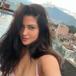 Riya Sen Instagram - Weekend @cameo gift ? Link in bio ! #shoutout #celebrate #gift #love Nepal