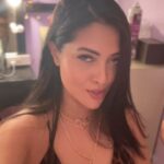 Riya Sen Instagram - Thrift my closet with @bombayclosetcleanse 💜 - grab gems from Bebe, Forever New, Ritu Kumar & more! Available on www.bombayclosetcleanse.in & their Versova branch. Head to their profile for more details. Happy Thriftin’ ✨ . . . . . #viral #explore #bombayclosetcleanse #riyasen #thriftshopindia #versovathriftshop