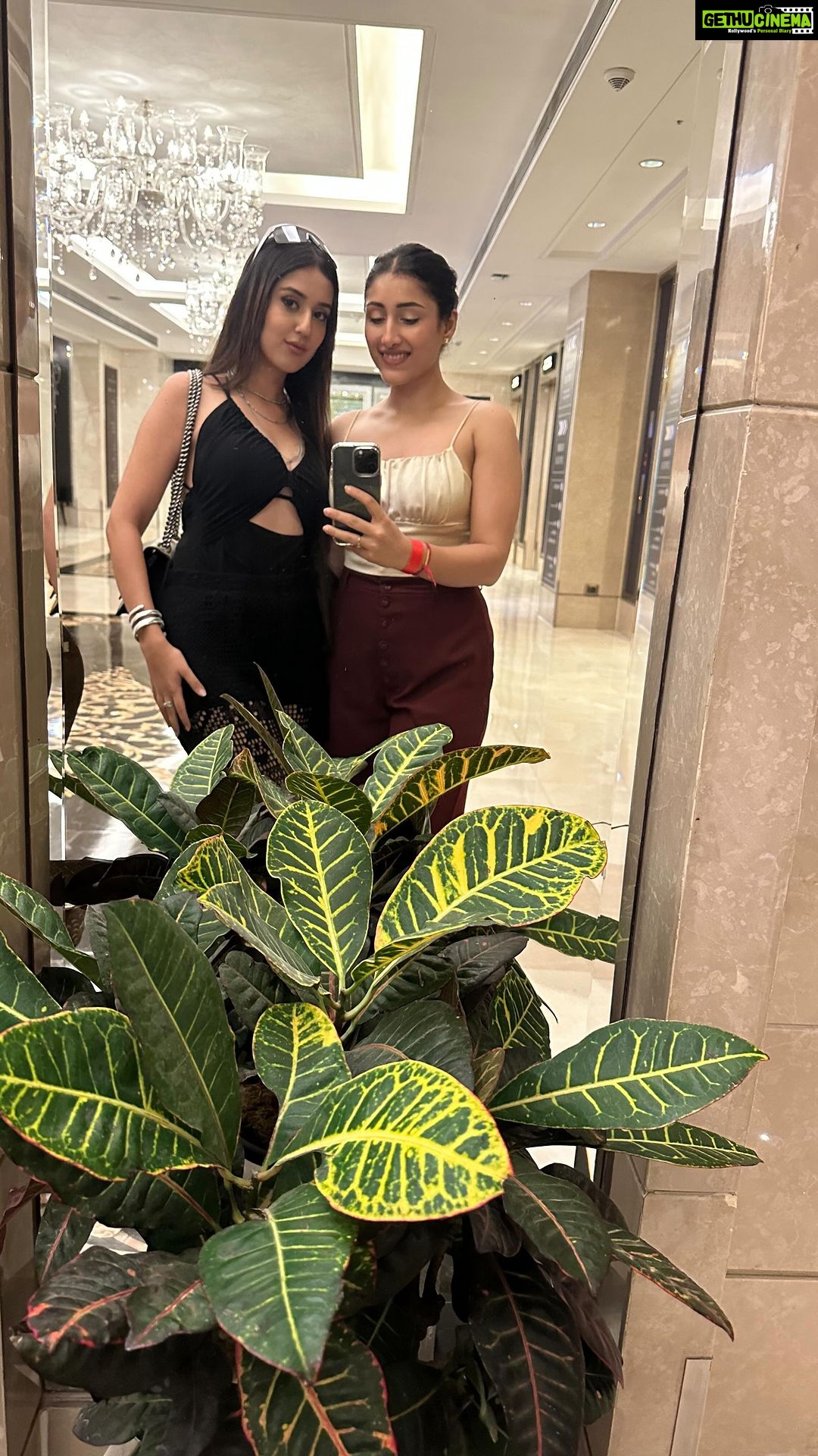 Riya Sharma Instagram - ❤️🧿 . . . . . . . . #mumbai #club #hopping #best #vibe