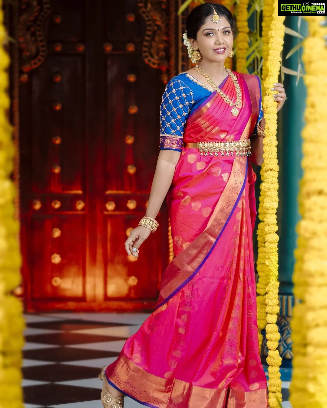 Riythvika Instagram - Makeup & hairstylist @manjus_elegance_makeover Photography @tk_clicks_photography Jewellery @diya_bridal_groomers #navaratispecial