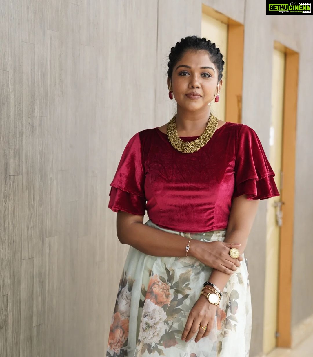Riythvika Instagram - #startmusicseason4 📸 @orangeheadsproduction