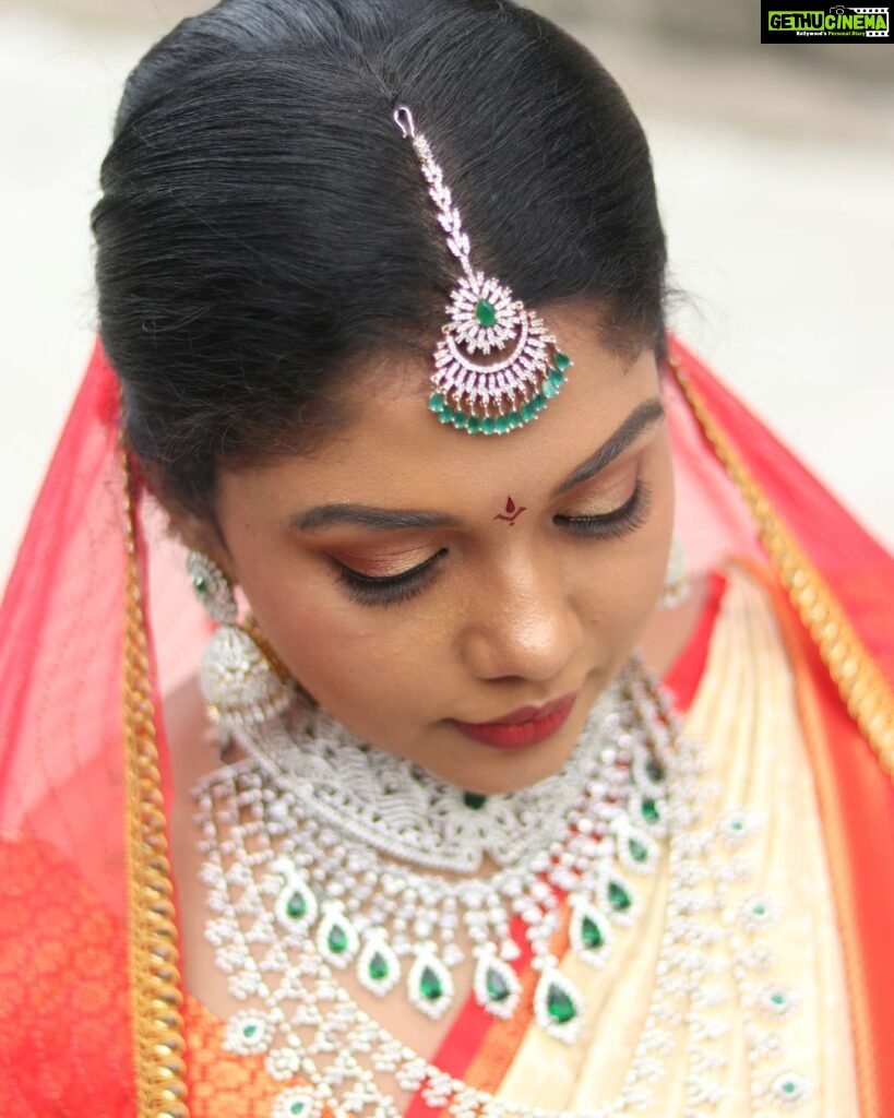 Riythvika Instagram - Makeup: @maha_s_makeover Hairstylist:@ranjitha_artistry Costume:@sirpiga_fashions Photography:@thinkmad_mano Jewellery:@jewelhub_chennai