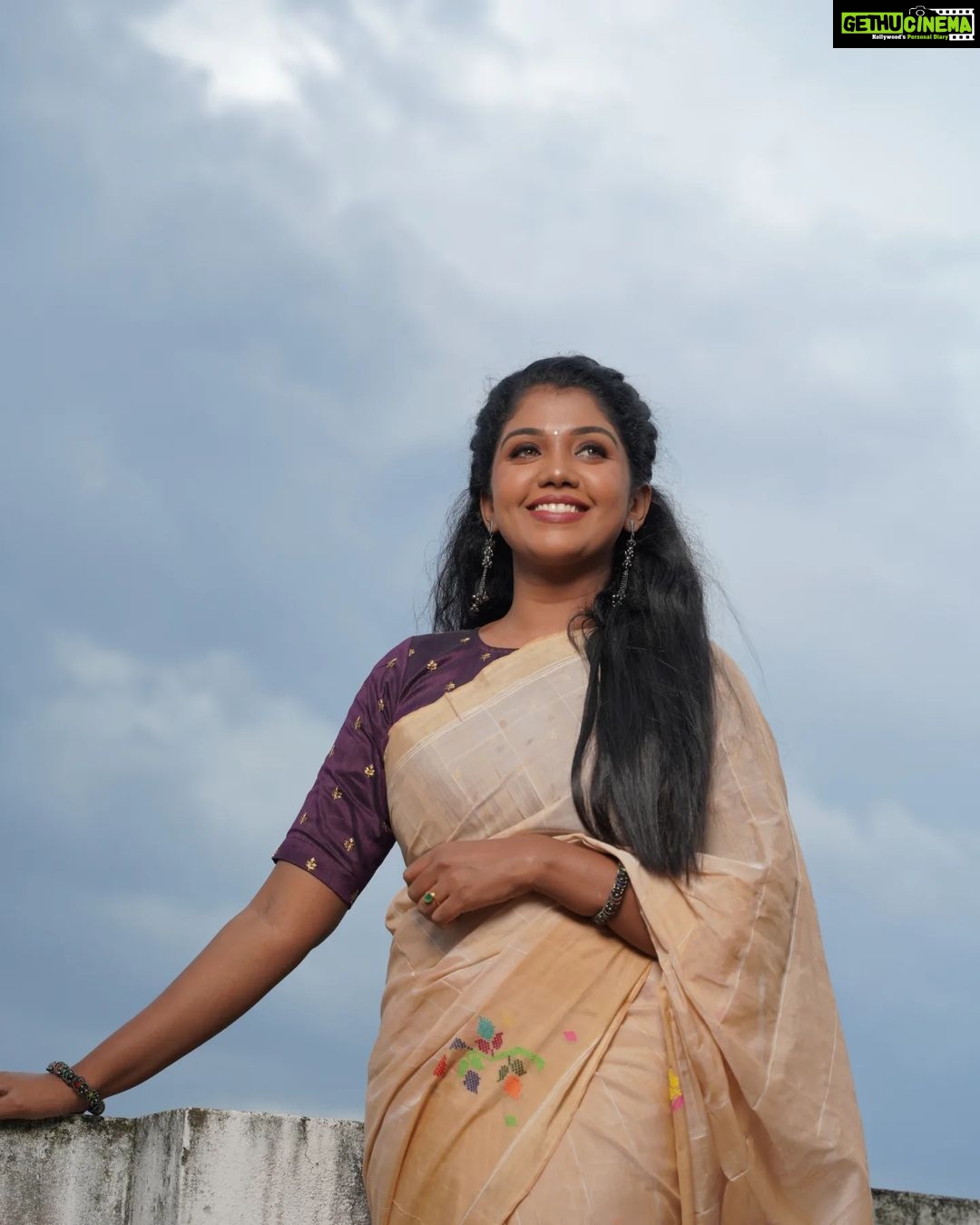 Riythvika Instagram - Saree & blouse @mathugai_handlooms Makeup @maha_s_makeover Photography @chennai_cameras