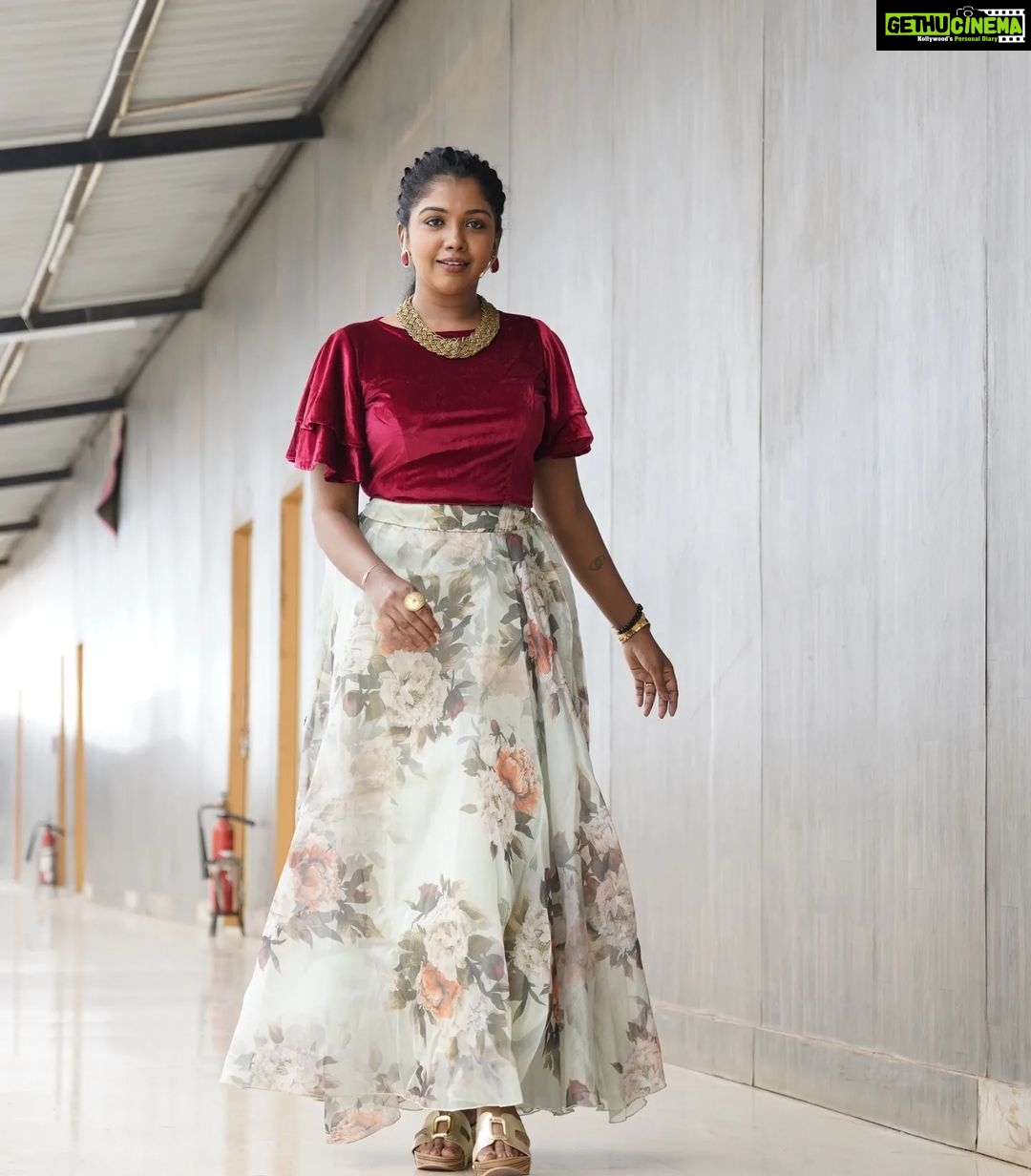 Riythvika Instagram - #startmusicseason4 📸 @orangeheadsproduction