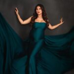 Rochelle Rao Instagram - Being pregnant means every day is another day closer to meeting the little love of my life. I had the most golden, perfect time for my maternity shoot session just a few weeks back. @nancy_bindal_photography I am so lucky to have you capture such beautiful pictures. It was so much fun to look through the photos and see the different expressions & precious moments these beautiful photos carry, I wanted to post them all! Thanks so much @prakatwork for going above and beyond to make me look totally fabulous in the middle of all the craziness you were dealing with. I really appreciate it! @rachelstylesmith Thank you for Creating this stunning hair look, just made me feel like a Goddess. You have been and you will always be the best of the best! @keithsequeira Thank you for pampering me and making me feel so special. With every flutter and kick, I am reminded of how much love we have already given our little one. I feel so blessed to share this experience with the most loving and supportive husband. It truly means more to me than words can express. And a Big Thank You to all who are a part of a wonderful support system ❤️