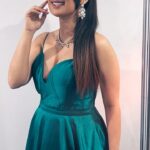 Rochelle Rao Instagram - This was the moment I was really proud of myself for, Hosted a 3 hour award show 5 months pregnant! Loved how I looked thanks to @sharaddhamnaskar but also was sooo exhausted after the show, this was one of those times the reality of pregnancy hit me! Still me but changing into someone new…#gettingreadyforbaby
