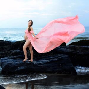 Rochelle Rao Instagram - We stood on this same beach 5 years ago and vowed to spend the rest of our lives together, today we watch the sun rise on the horizon as this new phase dawns in our lives. 
Our little blessing is on the way! 

This was honestly a surreal moment when our dear friends like Photographer @soondah_wamu and designer @anjkreations went above and beyond to help us create the perfect shot at our favourite spot! 

It was one of those moments when the reality and gravity of parenthood sunk in, and we just couldn’t be more grateful to all who made it possible.

Special mention to @paloma_rao @divyapandurangam Nawaz & Sarah for all the help!

And most importantly thank you to you our dear #instafamily for all the love you have showered on us, we are just overwhelmed!