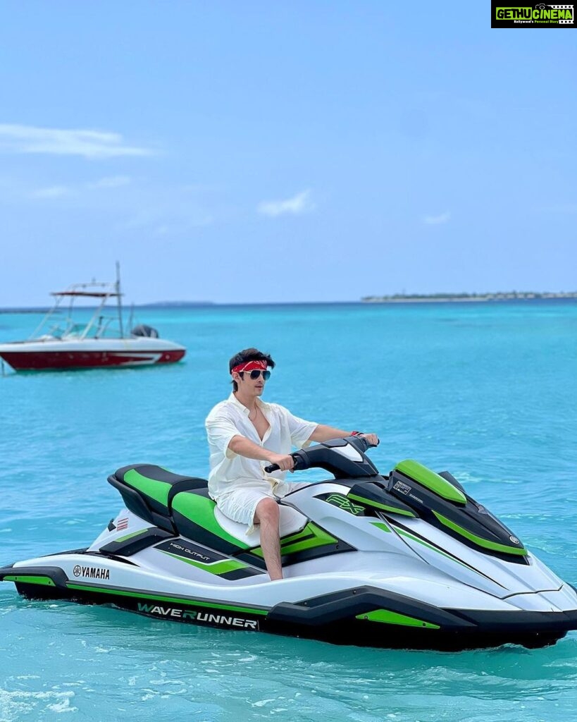 Rohan Mehra Instagram - Sea you on the water 🌊 . . . @movenpickkuredhivarumaldives #MovenpickKuredhivaruMaldives #movenpickmaldives #MovenpickHotels @visitmaldives #visitmaldives #maldives @thinkstrawberries #thinkstrawberries