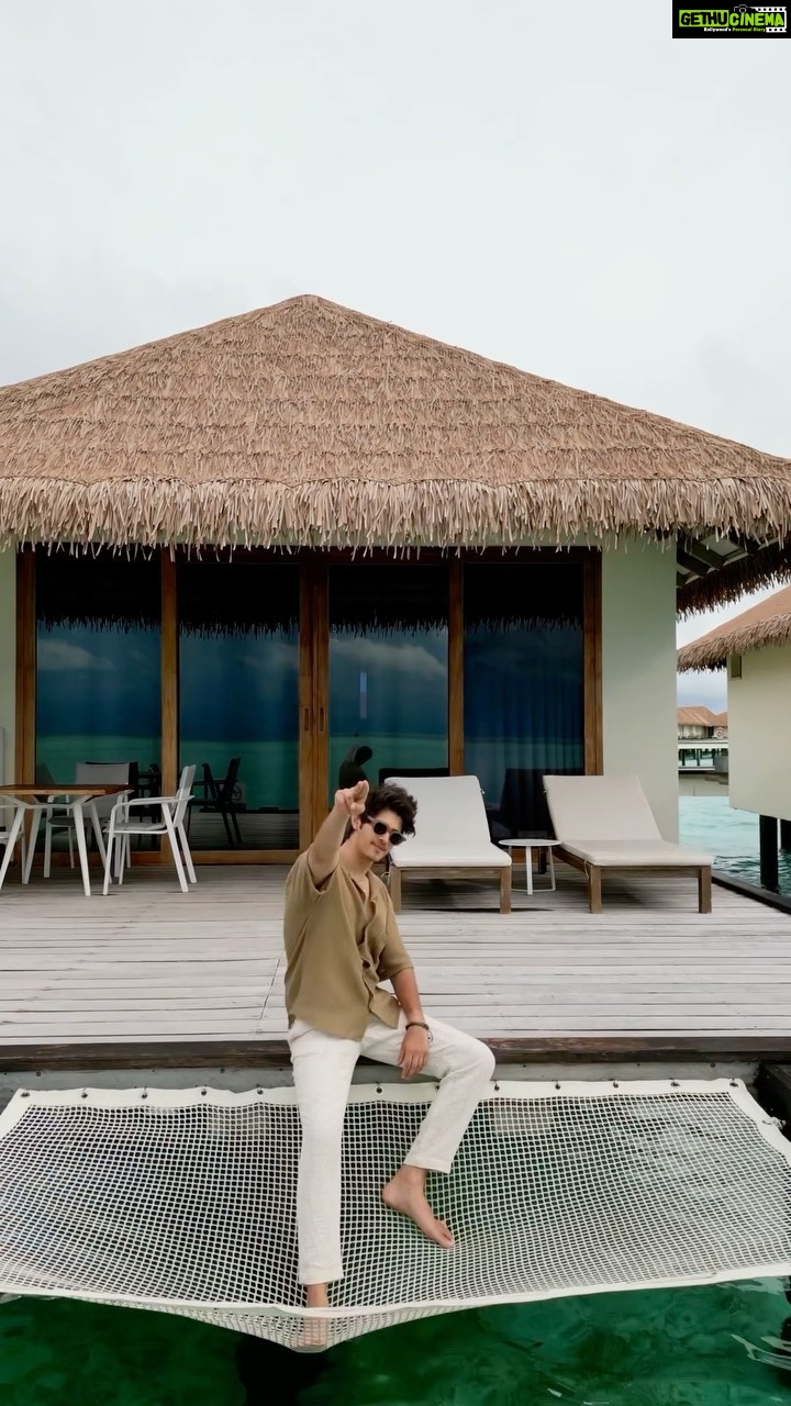 Rohan Mehra Instagram - Found in paradise 🥥 . . . @cinnamonvelifushi #CinnamonHotels #CinnamonVelifushiMaldives #Maldives #InspiringMoments @visitmaldives #visitmaldives #maldives @thinkstrawberries #thinkstrawberries
