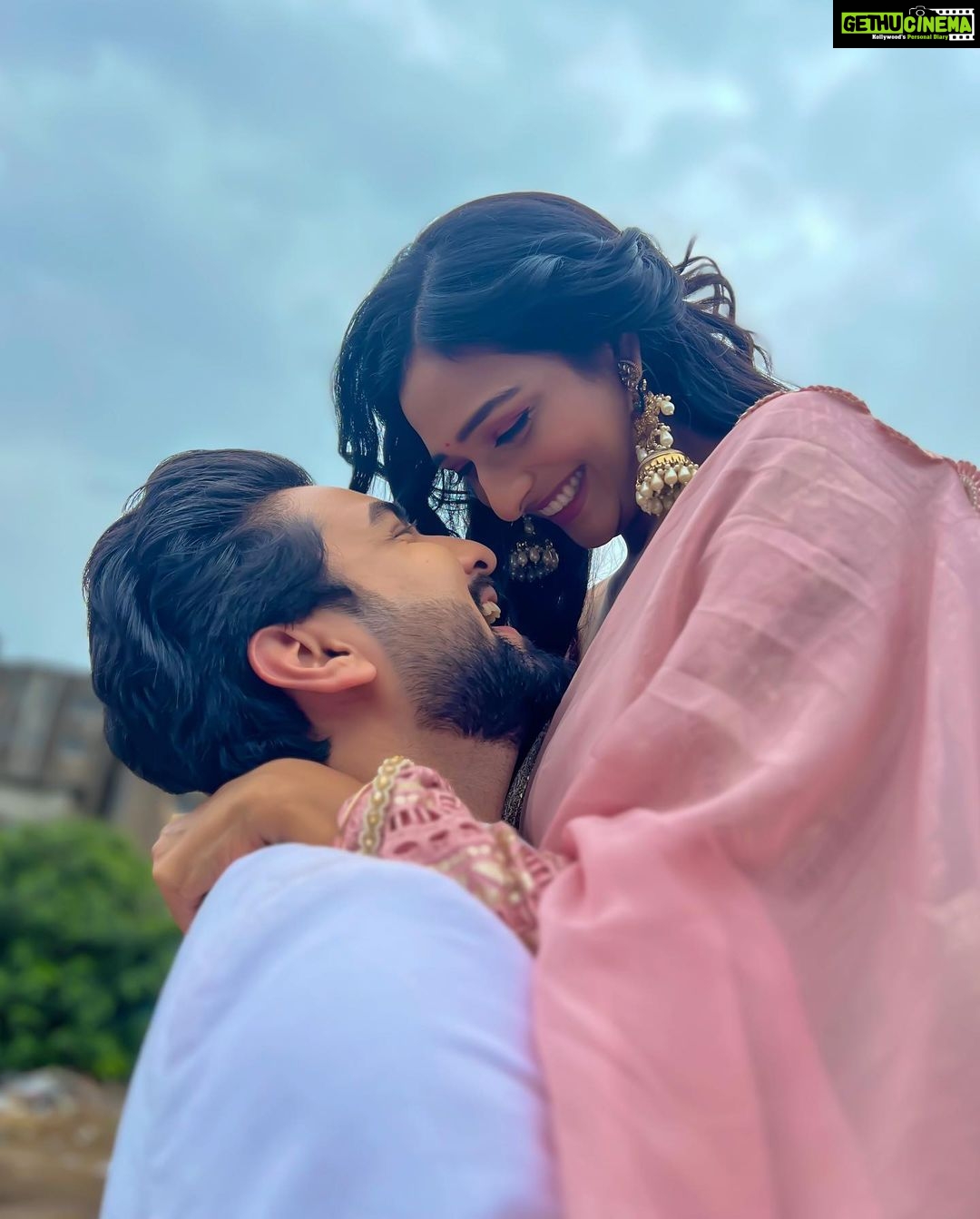 Rohit Suchanti Instagram - Thoda Pyaar Thodi Masti ❤️