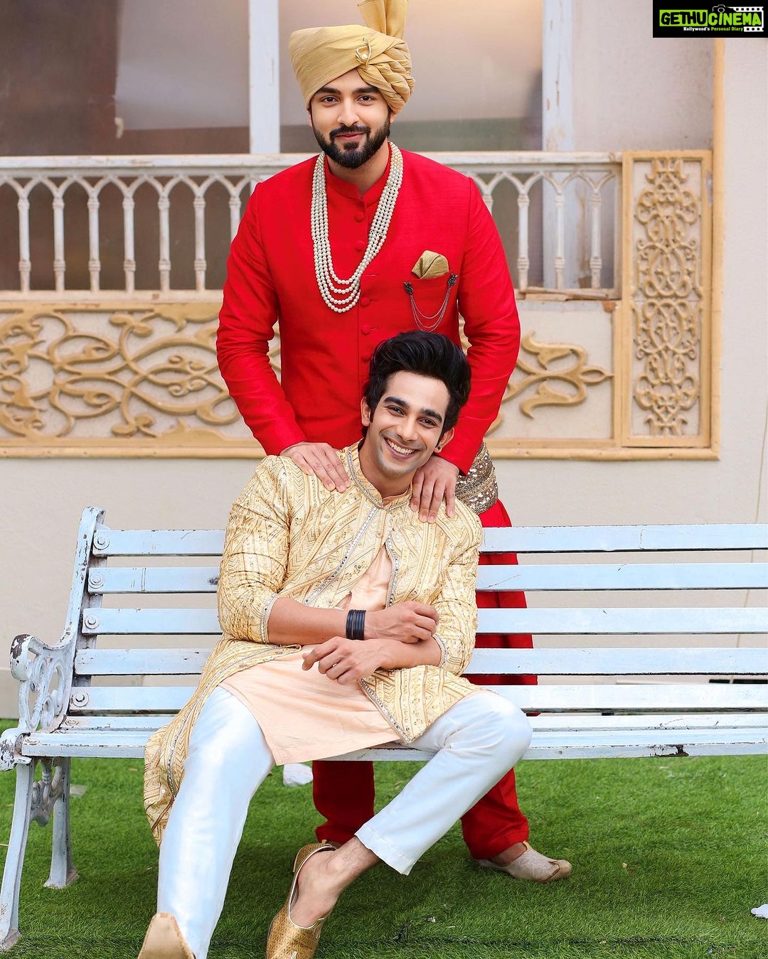 Rohit Suchanti Instagram - Kitney pyarey or Shaant boys 😍.. . . . . . . . . . . . . . . . . . . . . . #insta #instagram #instagood #instalike #instadaily #❤️ Mumbai, Maharashtra